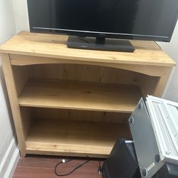 $20 Stand/shelf 