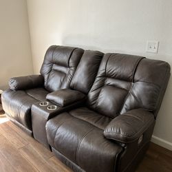 Italian Leather Power Recline Loveseat With Middle Console