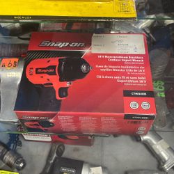 Brand New Snap On 18 V Monster Lithium, Brushless Cordless Impact Wrench CT9010DB