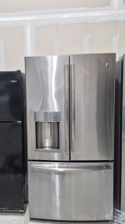 Selling a GE Profile French Door Refrigerator in stainless steel (Model: PFE28PSKBSS).