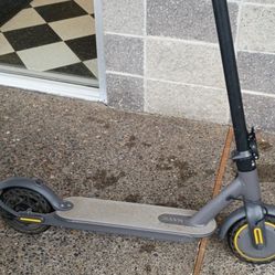 Navigate Electric Scooter T5 With Charger