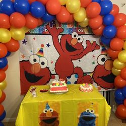  Balloon Arch’s. Backdrops!