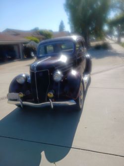 1936 Ford 2 door sedan