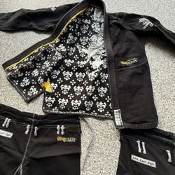 Bjj Gi Size A3 - Live Love Fight (2 Pants Included)