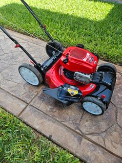 Troy-Bilt TB230 Front Self-propelled Lawnmower
