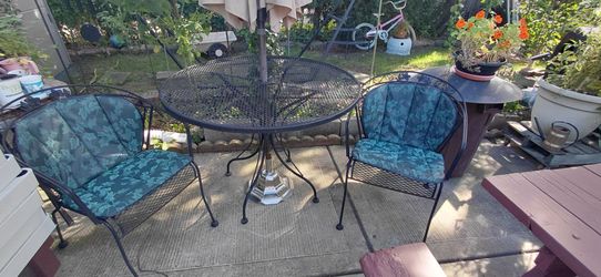 Wrought Iron Patio Table and 2 Chairs Set