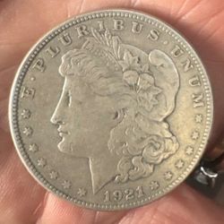 1921 Morgan Dollar 90% 