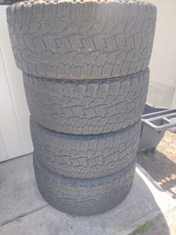 33 x12.50 r 20 LT toyo$580