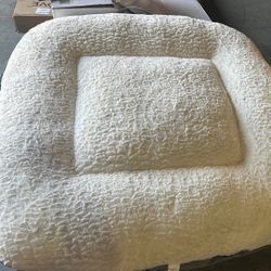 Pet bed