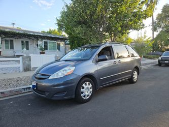 2006 Toyota sienna runs amazing