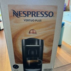 De'Longhi Nespresso VertuoPlus Coffee and Espresso Machine