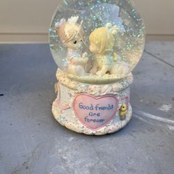 Precious Moments Good Friends Are Forever Snowglobe