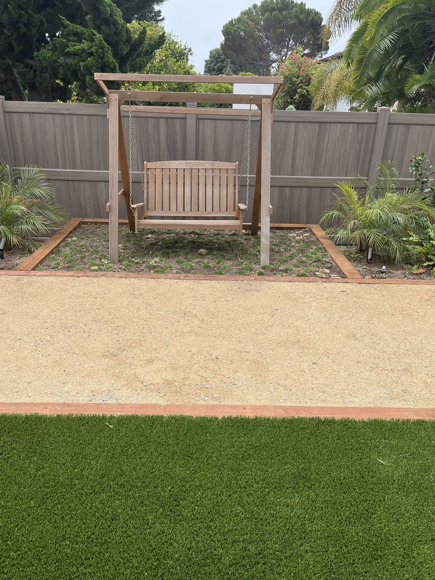 Outdoor Wooden Swing. 4’
