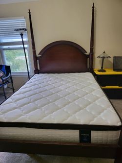 Beautiful queen 4 poster bed