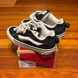 knu skool vans size 4.5