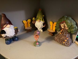 Gnome / mushroom collection