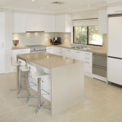 Custom Kitchen Cabinets