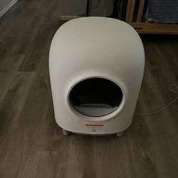 Self Cleaning Litter box 