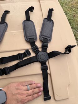 Wondefold 5-Point Baby Stroller Harness with Shoulder Pads