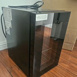 Wine Cooler/mini Fridge