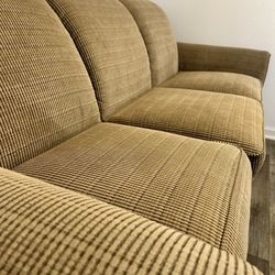 LAZBOY Mackenzie Couch