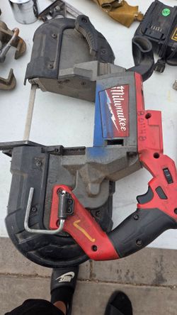 Milwaukee deep cut band saw