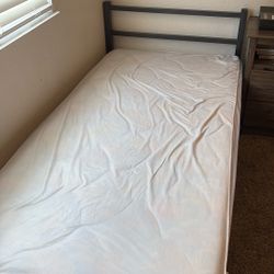 Twin Beds With Mattress 