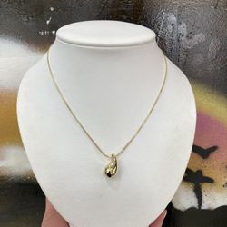 14k CHARM AND CHAIN 