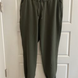 Women’s Lulu Lemon Joggers 