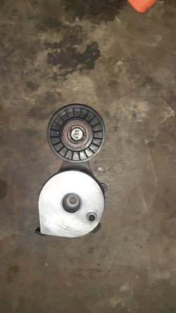Serpentine belt tensioner for chevy S10 2000