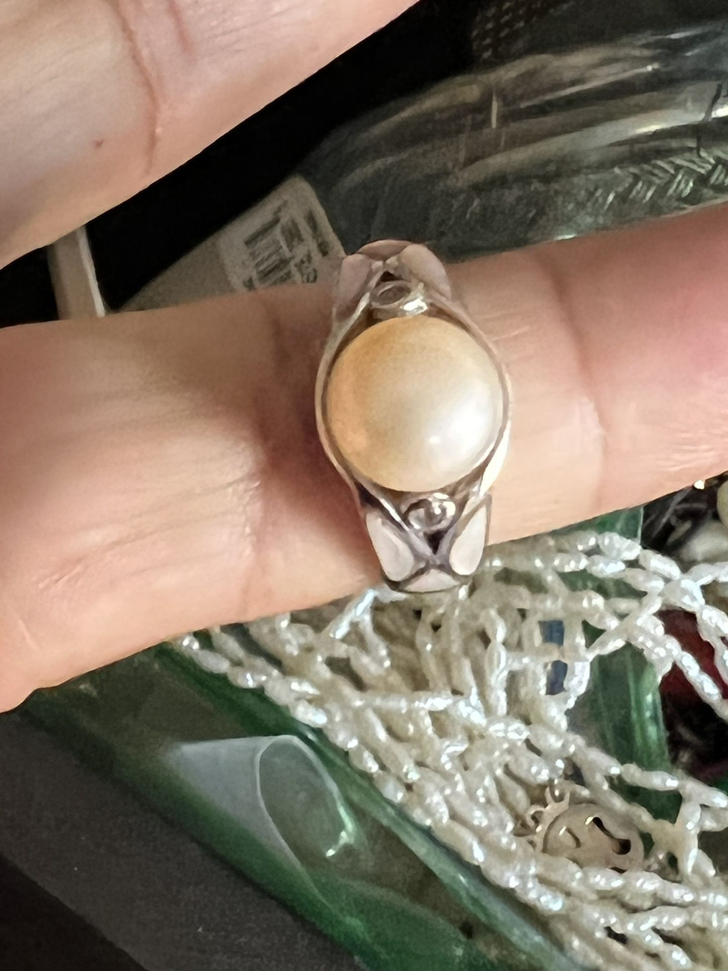 925 Beautiful vintage genuine pearls earrings And Mother Of Pearls Small Diamond Ring Size 7 1/2