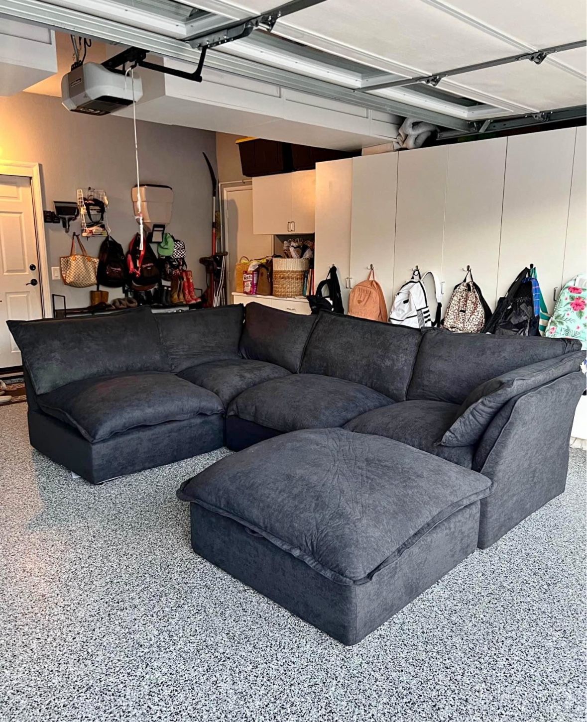 Sectional Couch With Ottoman