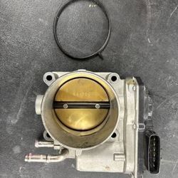 Genuine OEM Toyota throttle body 22030-0P050