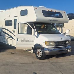 2000 Coachman Leprechaun 314SS Class C 