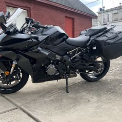 2022 Suzuki GSX- S 1000 GT