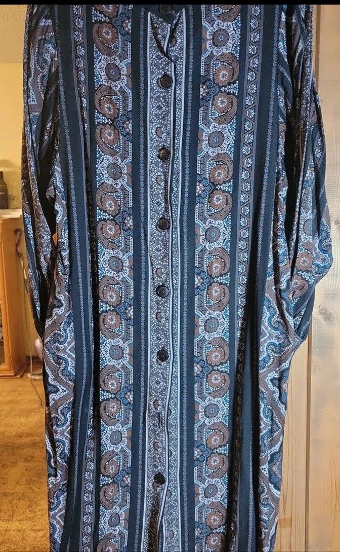 Vintage 1970s Handmade Lightweight Long Sleeved Button Tunic Cultural Pattern