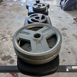 Bench Press Plus Weights. Set Of 35, 10 And 5 Lbs 
