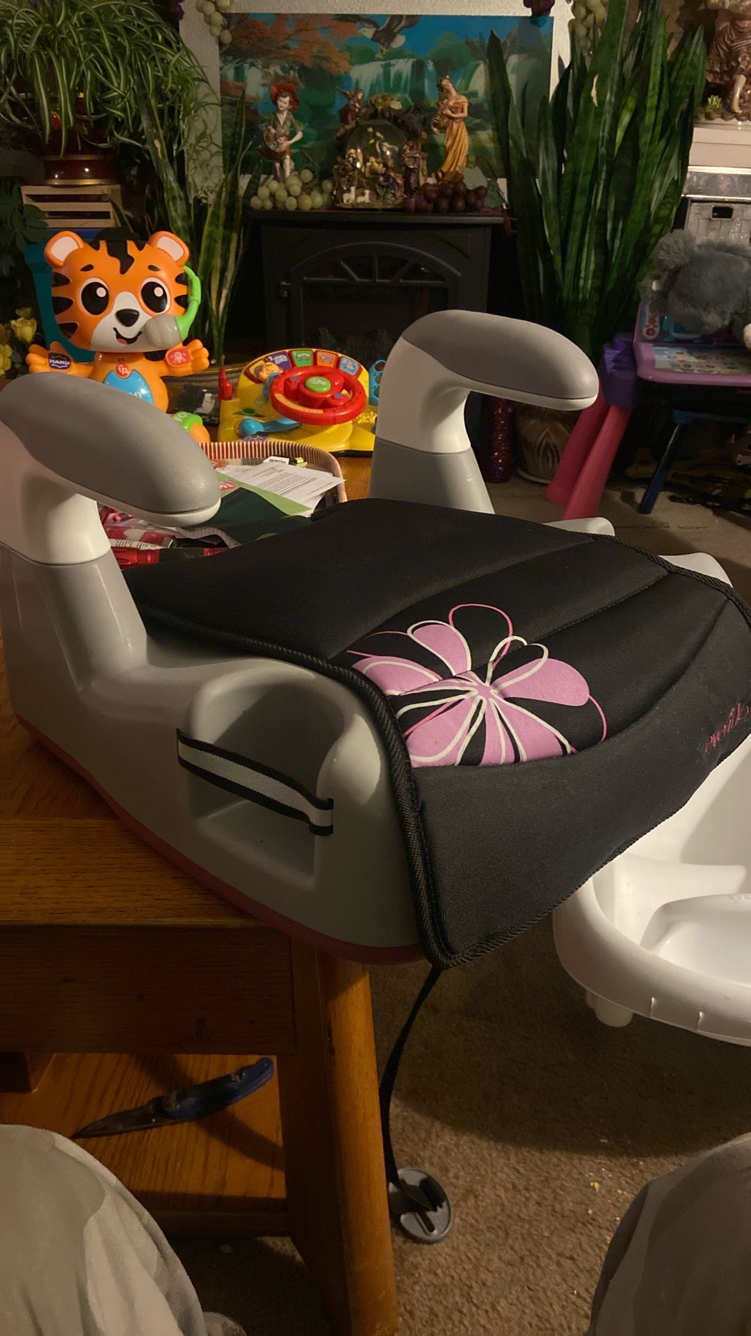 Toddler Booster Car Seat Price 15$. Pick Up. E. 72. and Grand View. E. Tacoma