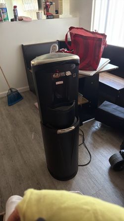 Water dispenser