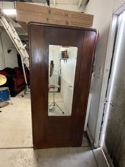 Gentleman’s Closet (Amwar)