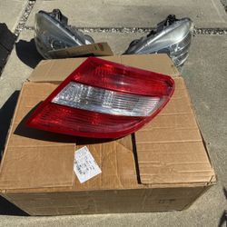 C300 Tail Light 