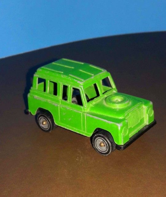 Vintage TootsieToy Die-Cast Land Rover