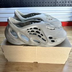 Yeezy Foam Runner Stone Sage