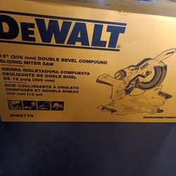 DeWalt Sliding Miter Saw 