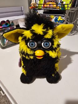 Vintage Furby! Bumblebee by Tiger Electronics '1999'