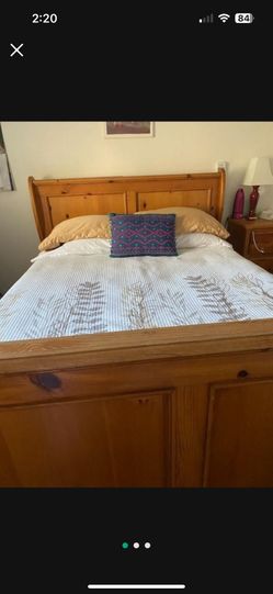Queen Bed