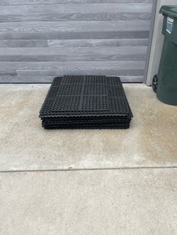 36 x 36 interlocking anti-fatigue floor mats