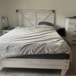 Queen Bedroom Set - Couch - Dresser - Nightstand - Modern Farmhouse Bundle 