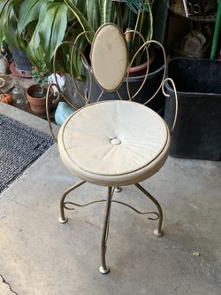 Mcm Vanity Chair