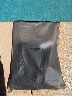 Essential shorts- Black